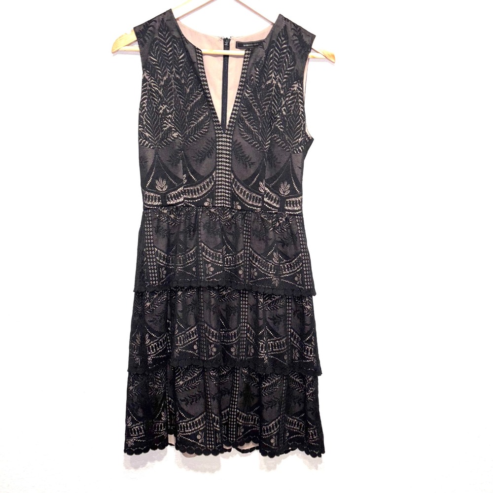 BCBG Max Azria V-Neck Peplum Sophisticated Lace Cocktail Party Dress Sz 06